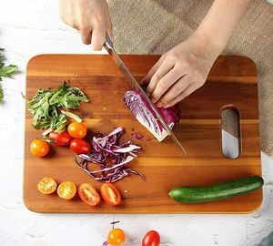 Planche à découper en bois artisanale de qualité supérieure, finement polie, pour la cuisine, idéale pour couper les légumes - Product Image 6