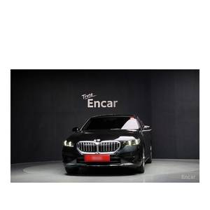 BMW Serie 5 520i 2024, 22,827 km, Caja de Cambios Automática, Cámara Trasera, Asientos de Cuero, Volante a la Izquierda - Product Image 3