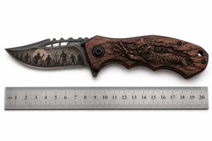 Cuchillo Zombie de Acero Inoxidable con Hoja de Punta Caída y Mango con Diseño Floral y de Geisha, Cuchillo de Bolsillo - Product Image 2