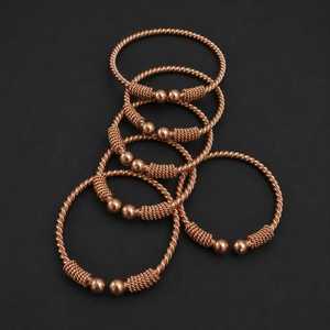 Bracelet torsadé en cuivre pur fait main, avec extrémité boule solide, bijou artisanal en cuivre de style occidental indien, bijoux de guérison pour hommes, femmes et OEM plaqué. - Product Image 4