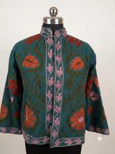 Veste en coton vert sarcelle à motif floral, style kimono, ouverte sur le devant, faite à la main, inspirée des textiles traditionnels d'Asie centrale, d'inspiration ouzbèque. - Product Image 3