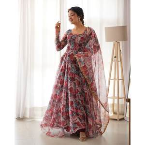 PANTALÓN DE TRABAJO DE ENCAJE IMPRESO DIGITAL DE SEDA ORGANZA A LA MODA CON DUPATTA MAROON - Product Image 1