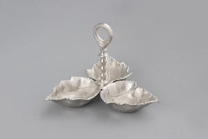 Plateaux en aluminium élégants avec finition argentée, taille et forme personnalisées, plateau de service alimentaire pour table, utilisés dans les hôtels et à la maison - Product Image 2