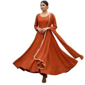 ชุดเดรส Anarkali สไตล์บูติกคุณภาพสูงสำหรับผู้หญิง ออกแบบโดยดีไซเนอร์ชาวอินเดียและปากีสถาน เหมาะสำหรับงานปาร์ตี้ พร้อมงานปักด้วยเครื่องจักร ชุดสัลวาร์ คามีซ - Product Image 1