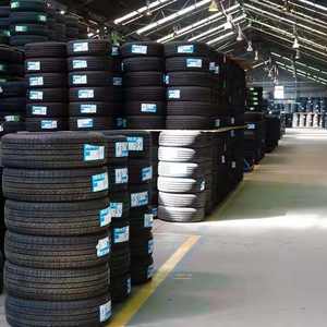 Pneus de camion d'occasion de qualité supérieure - Radiaux sans chambre à air 195/65R15 Vitesse W - Pour remplacement/réparation avec garantie d'un an - Prix abordable - Product Image 1