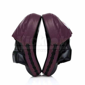 แผ่นซ้อมมวยคุณภาพสูงแบบกำหนดเอง ดีไซน์การพิมพ์ที่เป็นเอกลักษณ์ ทนทาน ระบายอากาศได้ดี ราคาสมเหตุสมผล รับทำโลโก้ส่วนตัว ผลิตจากโรงงาน - Product Image 4