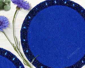 Mantel Individual de Tela Hecho a Mano de Lujo con Forma Personalizada, Diseño con Cuentas Azul Claro, Ecológico y Duradero, Juego Decorativo de 450mm - Product Image 1