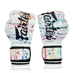 ถุงมือชกมวย FAIRTEX คุณภาพสูง น้ำหนักเบา ระบายอากาศได้ดี ปรับขนาดได้ ปิดด้วยแถบตีนตุ๊กแก สำหรับฝึกซ้อมและใช้ได้ทั้งชายและหญิง - Product Image 4