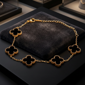 Bracelet unisexe tendance en acier inoxydable plaqué or avec zircon et trèfle à quatre feuilles, idéal pour mariage - Vente chaude en gros - Product Image 1