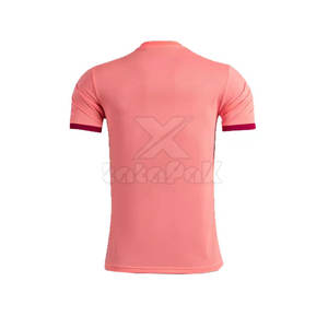 Nueva Camiseta de Fútbol de Alta Calidad con Logotipo Personalizado Estampado, 100% Poliéster, Cuello en V, Incluye Pantalones Cortos, Apta para Pedidos de Equipos de Adultos - Product Image 2