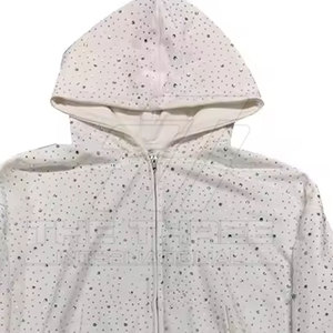 Sudadera con Capucha de Lujo para Hombre con Pedrería, Detalles Brillantes de Cristal, Estilo Casual Premium, Cómoda, en Oferta Online - Product Image 5