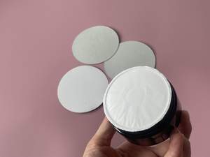 Film PET thermocollant argenté brillant imperméable de haute qualité pour machine de découpe de vinyle permanent, idéal pour vêtements et applications à haute température - Product Image 4