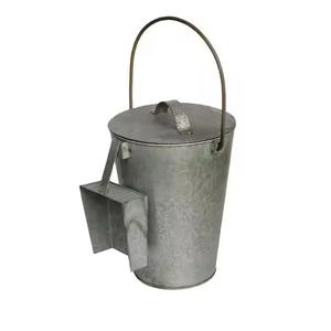 Contenedor de Basura Metálico Resistente para Interiores, Diseñado para Almacenamiento Práctico en Sala de Estar, Dormitorio y Cocina - Product Image 4