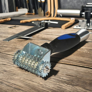 Rouleau de couture pour tapis en acier industriel, outil manuel, poignée en plastique pour la découpe et le roulage des coutures, modèle JSY-1000 108, personnalisable OEM/ODM - Product Image 2