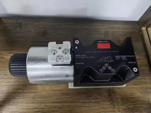 Válvula de Control Direccional Hidráulica Solenoide DG4V-5-2AJ-M-U-H7-29-EN124 DG4V-3-52C-M-KUP5-H7-60-EN181 DG4V-3-0C-M-U-H7-60 - Product Image 4