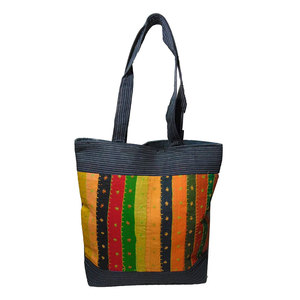 High Quality Large Capacity <b>Canvas</b> Beach Bag Lightweight Durable Zipper Block Print Styles Eco Friendly Dual Handles Wholesale - Product Image 1