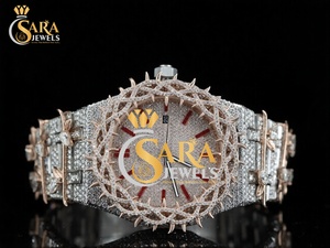 Montre de luxe artisanale entièrement sertie de diamants, bicolore, avec un grand diamant de haute qualité, calendrier complet, montre unisexe en provenance d'Inde - Product Image 5