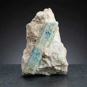 Aigue-marine polie de qualité supérieure, matrice de béryl, cristal naturel, fabrication de bijoux personnalisés, méditation, guérison des chakras, énergie. - Product Image 4