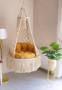Silla Colgante de Macramé Hecha a Mano, Decoración Boho, Incluye Cojín - Product Image 4