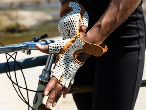 ถุงมือปั่นจักรยานสำหรับผู้ใหญ่ - ถุงมือปั่นจักรยานแบบครึ่งนิ้ว ระบายอากาศได้ดี กันลื่น - Product Image 5
