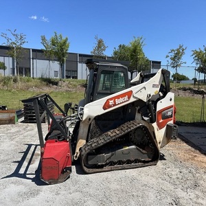 Chargeuse compacte sur chenilles professionnelle Bobcat T86 conçue pour l'excavation efficace, le nivellement et la manutention de matériaux, à vendre - Product Image 5