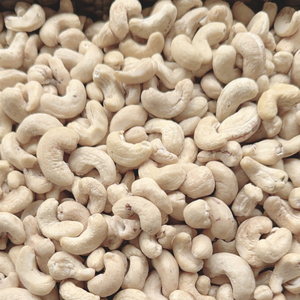 Nueces de Anacardo W180 W320 Directamente de Fábrica, Anacardos Santigo de Vietnam, Anacardos Crudos al por Mayor con Empaque Personalizado - Product Image 1