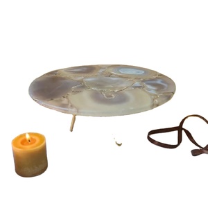 ที่วางเค้กอาเกตสองชั้นหรูหราทันสมัยพร้อมขอบทองเหลืองสีทองที่ใส่ขนมหวานกันน้ำสำหรับวันเกิดงานแต่งงาน - Product Image 3