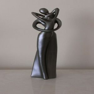 Escultura de aluminio fundido diseñada para realzar los temas de la decoración del hogar mediante una artefactitud fina y un valor decorativo duradero. - Product Image 3