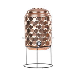 Vente chaude maison cuisine réservoir d'eau pur cuivre martelé Cube miel conception avec support de fer Application extérieure au prix du marché - Product Image 5