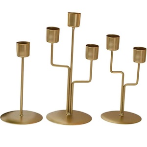 Juego de 3 candelabros de metal dorados hechos a mano, ecológicos, de lujo, únicos, para centros de mesa de boda, mesa de comedor, hogar - Product Image 1