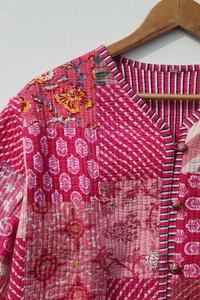 Nueva llegada indio patchwork impreso tela de algodón chaqueta acolchada mujeres usan chaqueta acolchada de algodón para mujeres - Product Image 3