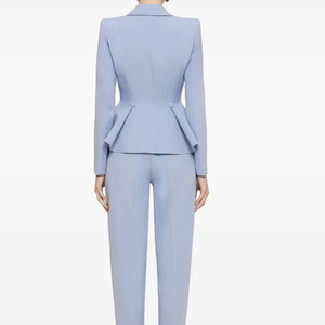 Blazer bleu clair pour femme, style double boutonnage avec détail peplum et pantalon assorti, idéal pour le bureau ou les tenues de sororité - Product Image 3
