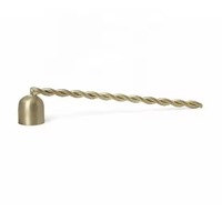 Minimalistischer Metall-Kerzenlöscher mit langem Griff, sauberem Design und als Wohnaccessoire