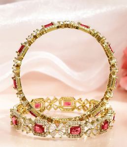 กำไลข้อมือทอง 14K ชุบทองเหลืองสำหรับผู้หญิง ประดับคริสตัลลายดอกไม้ โรแมนติก เหมาะสำหรับงานแต่งงาน พร้อมใบรับรอง - Product Image 3