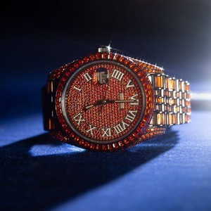 นาฬิกาข้อมือสแตนเลสสตีล ETA ดีไซน์หรูหรา ประดับเพชรโมอิสซาไนต์เต็มเรือน ความใสระดับ VVS กำลังเป็นที่นิยม ออกแบบได้ตามสั่ง สำหรับผู้ชาย - Product Image 5