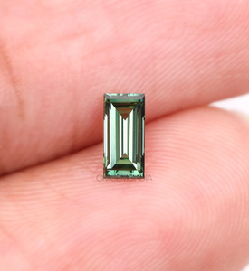 โอเอ็ม เจ็มส์ แกรนด์ แบ็กเก็ตต์ คัท ซินธ์ติก แล็บ กรอว์น แฟนซี คัลเลอร์ 1.5 กะรัต HPHT CVD รับรองโดย IGI สำหรับทำเครื่องประดับ - Product Image 6