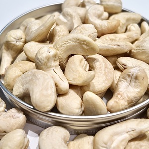 Fresh Organic Quality Vietnam Origin W210 White Cashew Nut Kernels Halal Certified for Food and Confectionery Processing - Product Image 5