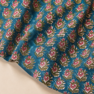 Tela de Algodón Estampada a Mano con Diseño Floral Buta en Rosa y Verde Azulado, Suave y Transpirable, para Confección de Kurta y Decoración del Hogar - Product Image 6