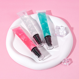 ไพรเมอร์แต่งหน้า 3 สี ช่วยเพิ่มความชุ่มชื้น สำหรับรองพื้น ผิวเรียบเนียนสม่ำเสมอ ช่วยกระชับรูขุมขน ติดทนนาน รับผลิตแบรนด์ส่วนตัว - Product Image 5