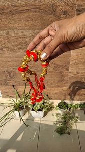 กำไลข้อมือแบบกุนโกรว์ประดับลูกปัดทองคำ พร้อมไข่มุกสีแดงเขียว ชุดเครื่องประดับสำหรับงานแต่งงาน - Product Image 4