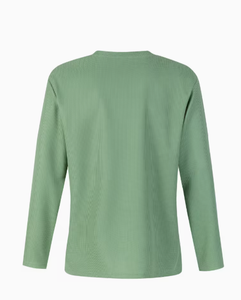 เสื้อเชิ้ตแขนยาวผู้ชายสีเขียว ผ้าถักลำลอง สีพื้น ระบายอากาศได้ดี คอวี เหมาะสำหรับใส่ในฤดูใบไม้ร่วง เสื้อแขนยาวผ้าฝ้าย - Product Image 6