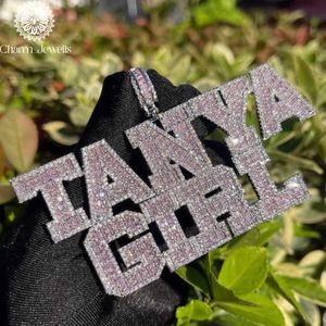 จี้รูปตัวอักษรประดับเพชรโมอิสซาไนต์ทรงกลมเคลือบทอง 18K เงินแท้ 925 จาก Charm Jewells สำหรับสาวฮิปฮอป Don Tanya เหมาะสำหรับผู้ชายและผู้หญิง - Product Image 2