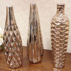 Vase à fleurs en métal artisanal de luxe, centre de table décoratif moderne et élégant pour la décoration intérieure du salon - Product Image 2