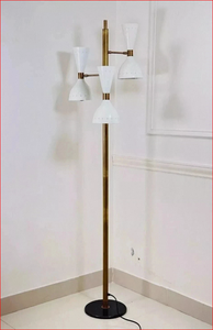 Lampe sur pied en laiton avec abat-jour conique, luminaire moderne en métal pour la maison et le bureau - Product Image 6