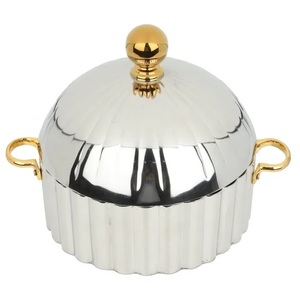 Casserole et plat de service de luxe de qualité supérieure avec couvercle et bouton en acier et bois, offre exceptionnelle à prix avantageux - Product Image 4