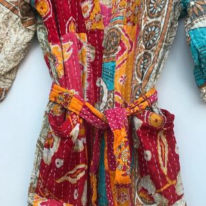Recién llegado, chaqueta Kantha de algodón hecha a mano, chaqueta acolchada, Kimono largo clásico con cinturón y chaqueta de cuello grande para mujer - Product Image 4
