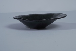 Plato de Porcelana con Borde Floral y Diseño de Vieiras Negras, para Servir la Cena, Ideal para Restaurantes, Cafeterías y Hogares - Product Image 4