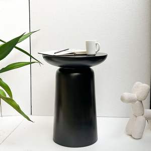 Mesa Auxiliar de Metal de Alta Gama con Superficie de Textura de Mármol y Construcción Robusta para Muebles de Dormitorio de Lujo - Product Image 5