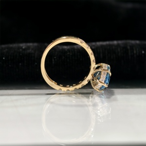 Anillo de Compromiso Clásico con Diamante Azul de Corte Pera de 5 Quilates Cultivado en Laboratorio, Oro de 14K, con Certificado IGI, para Aniversario o Boda - Product Image 5