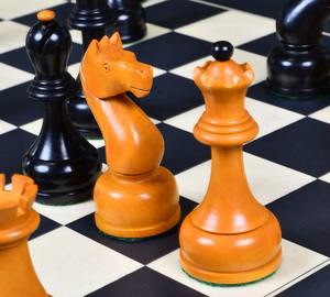 Piezas de ajedrez soviéticas vintage de 1961, en madera ebonizada y de haya, Rey de 4 pulgadas, al mejor precio. - Product Image 2